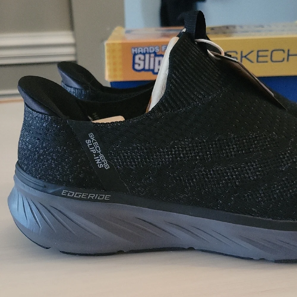 Skechers Edgeridge Black Knit Slip-On Extra Wide Sneakers - Picture 3 of 4